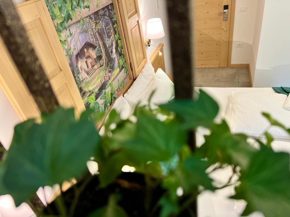 La Finestra Sul Giardino - B&B Cavedine Eksteriør bilde