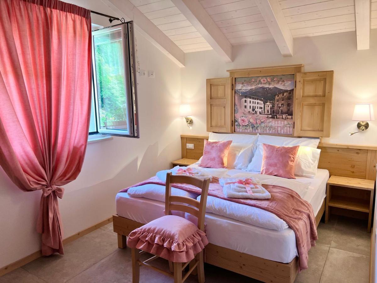 La Finestra Sul Giardino - B&B Cavedine Eksteriør bilde