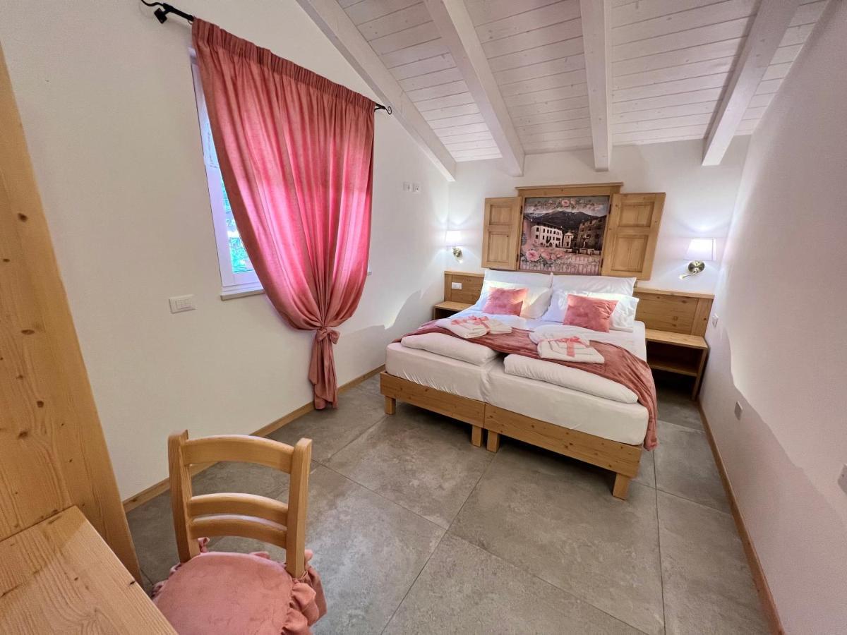 La Finestra Sul Giardino - B&B Cavedine Eksteriør bilde